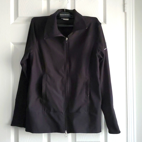 Medium Nike zip up dry fit jacket - Picture 2 of 8